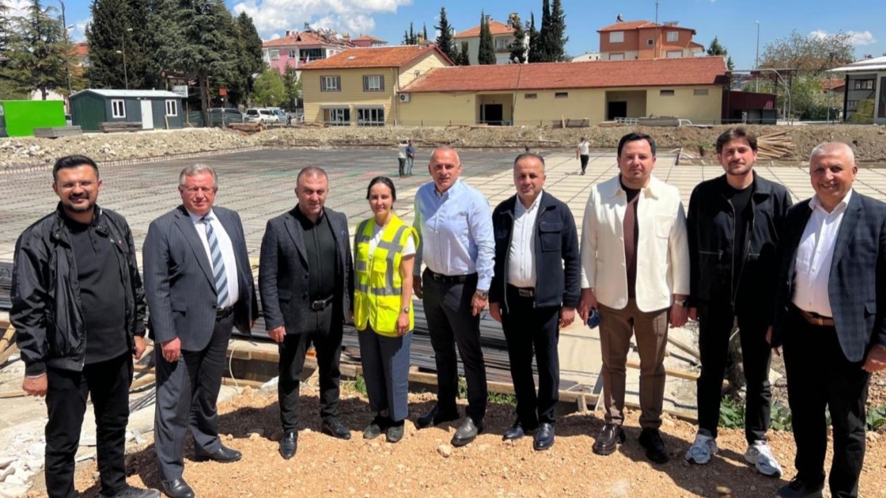 Gençlik merkezini incelediler