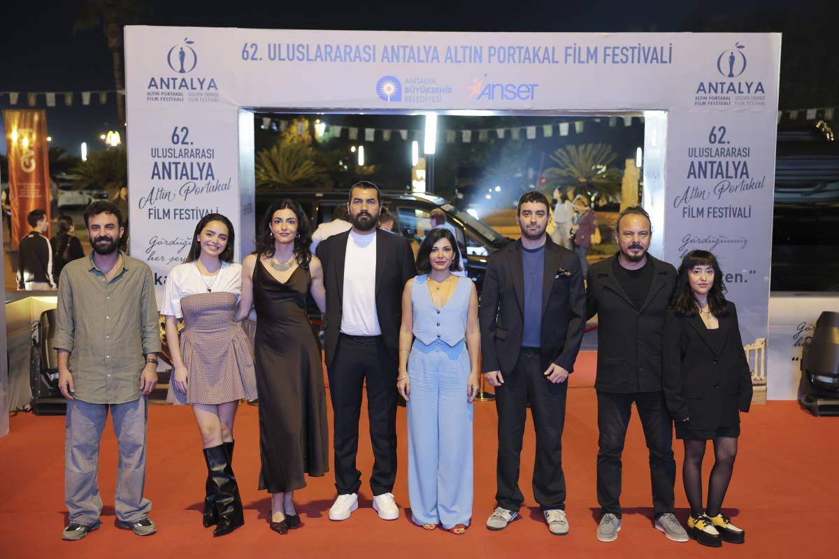 Sinema ile zaman arasında bir yolculuk; “Doğudan Fragmanlar”