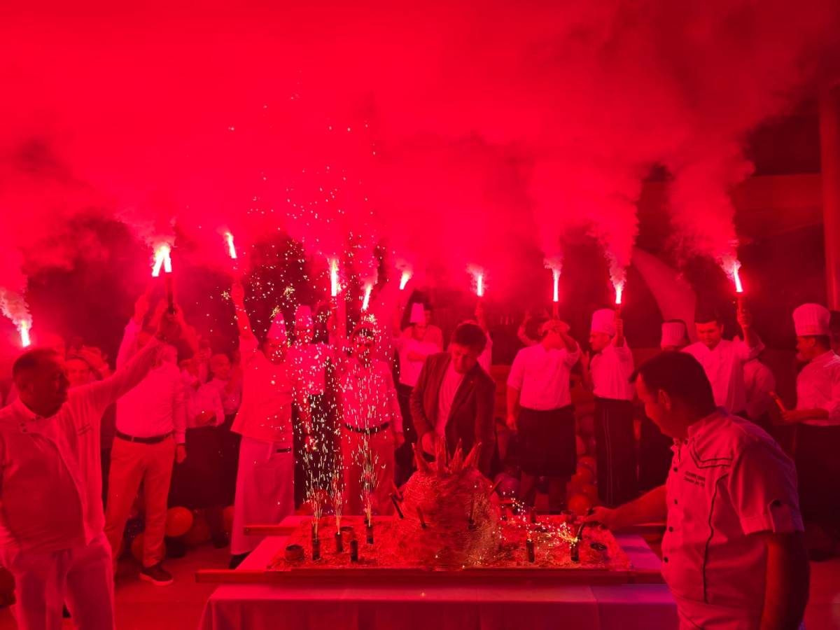 Fame Residence Lara’dan coşkulu “Yaza güle güle” partisi