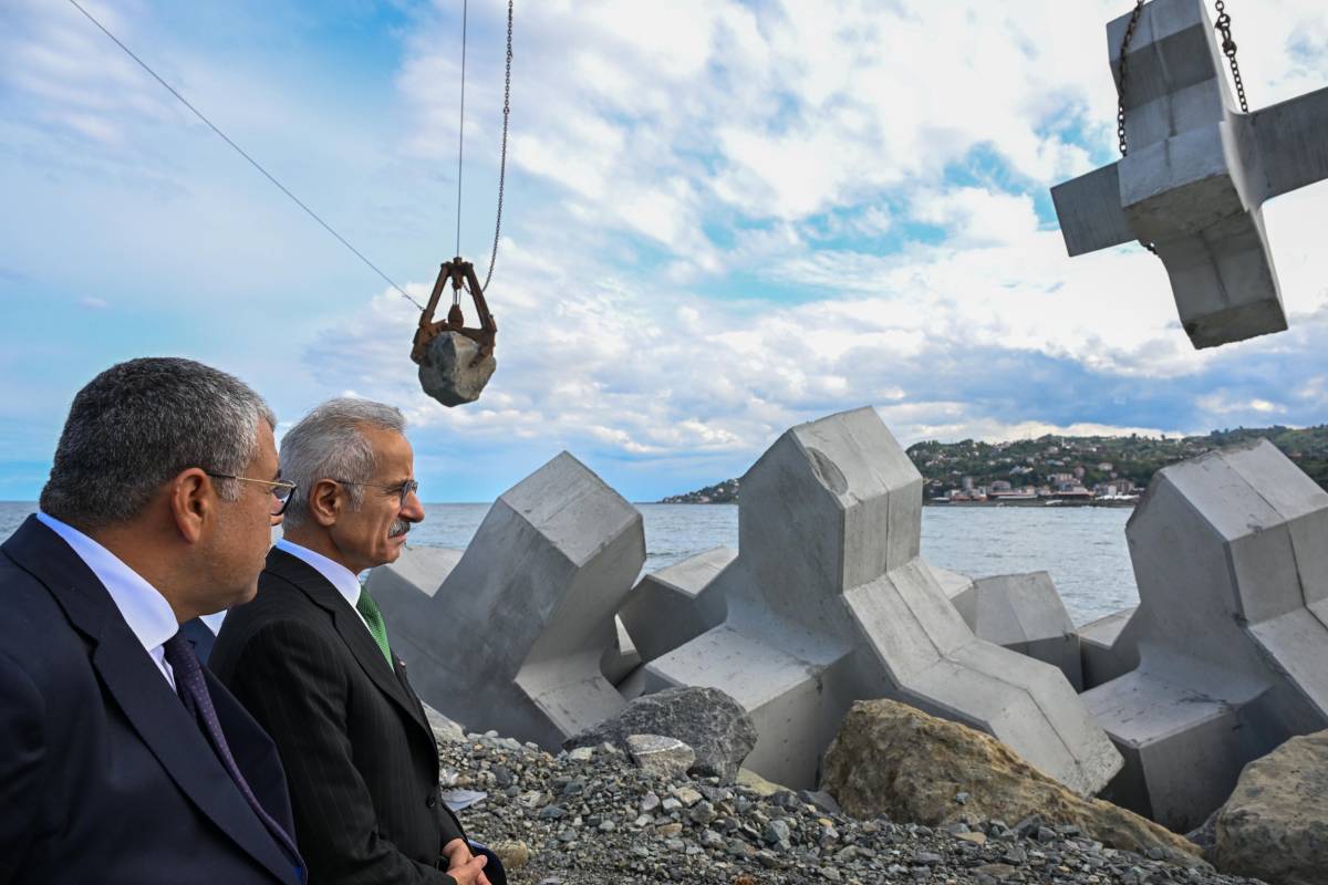 Bakan Uraloğlu: İyidere Lojistik Limanı, taşımacılık potansiyelimizi artıracak
