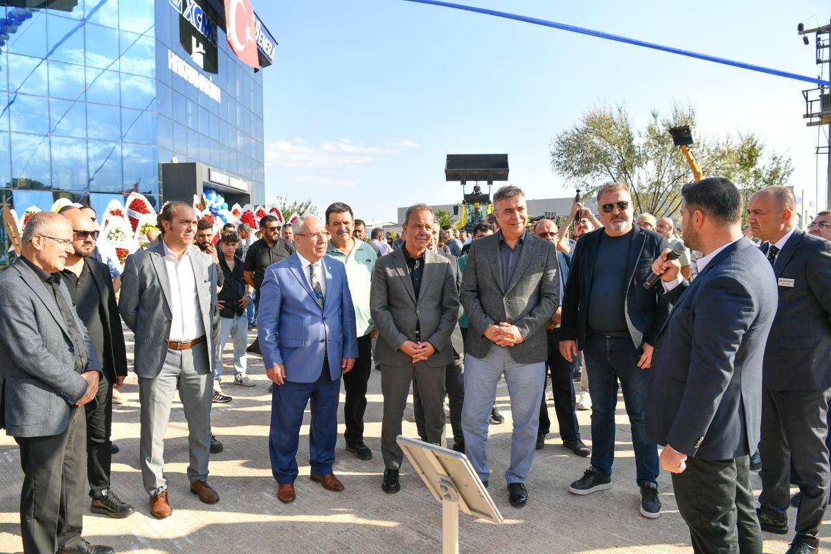 Hakan Makina XCMG Antalya Bölge ofisi açıldı