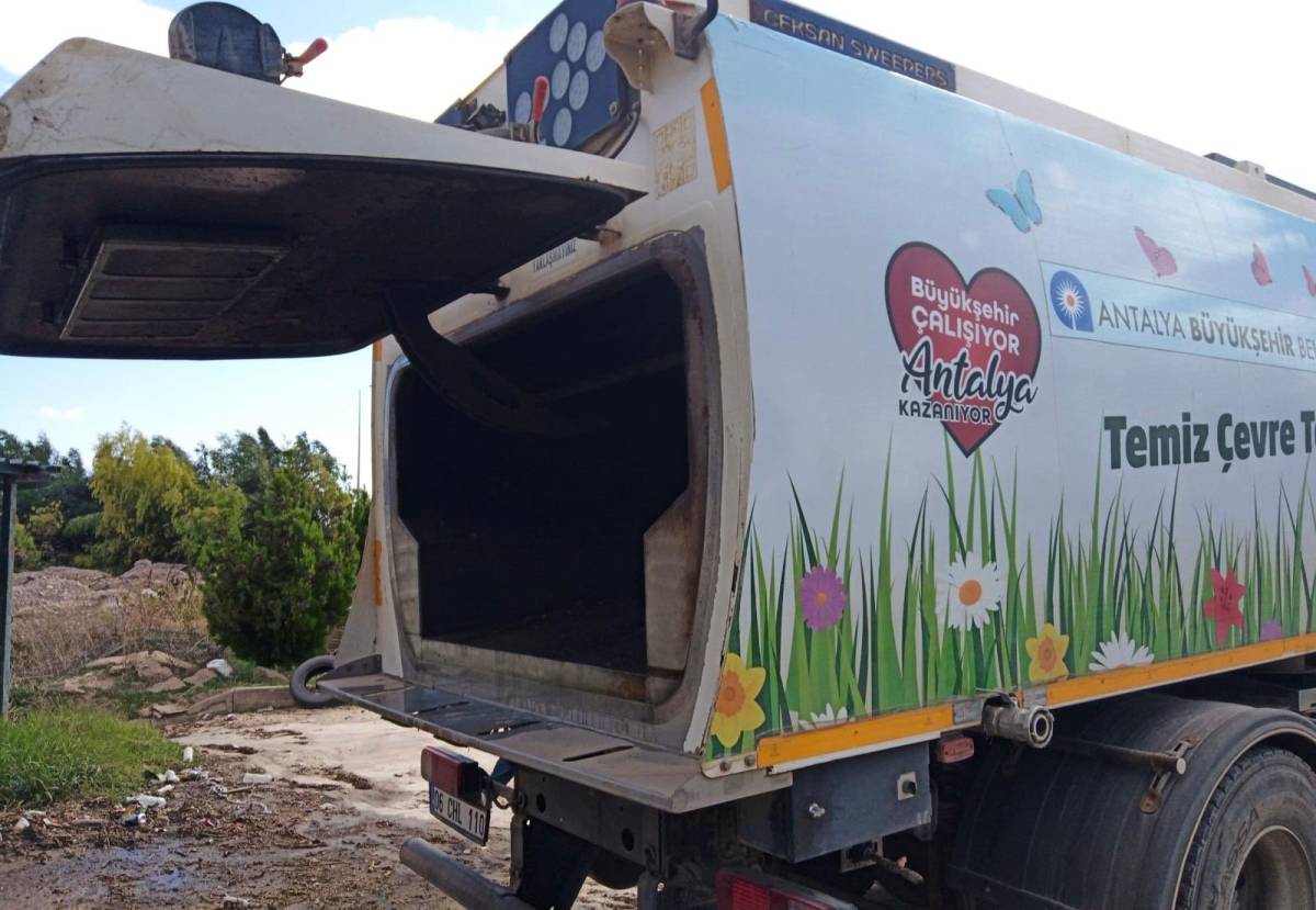 Bakanlıktan Antalya'da belediyelere ceza