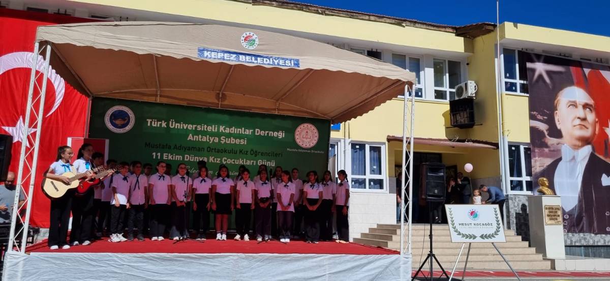 Antalya’da kız çocukları için farkındalık etkinliği: “Geleceğim Ellerimde”