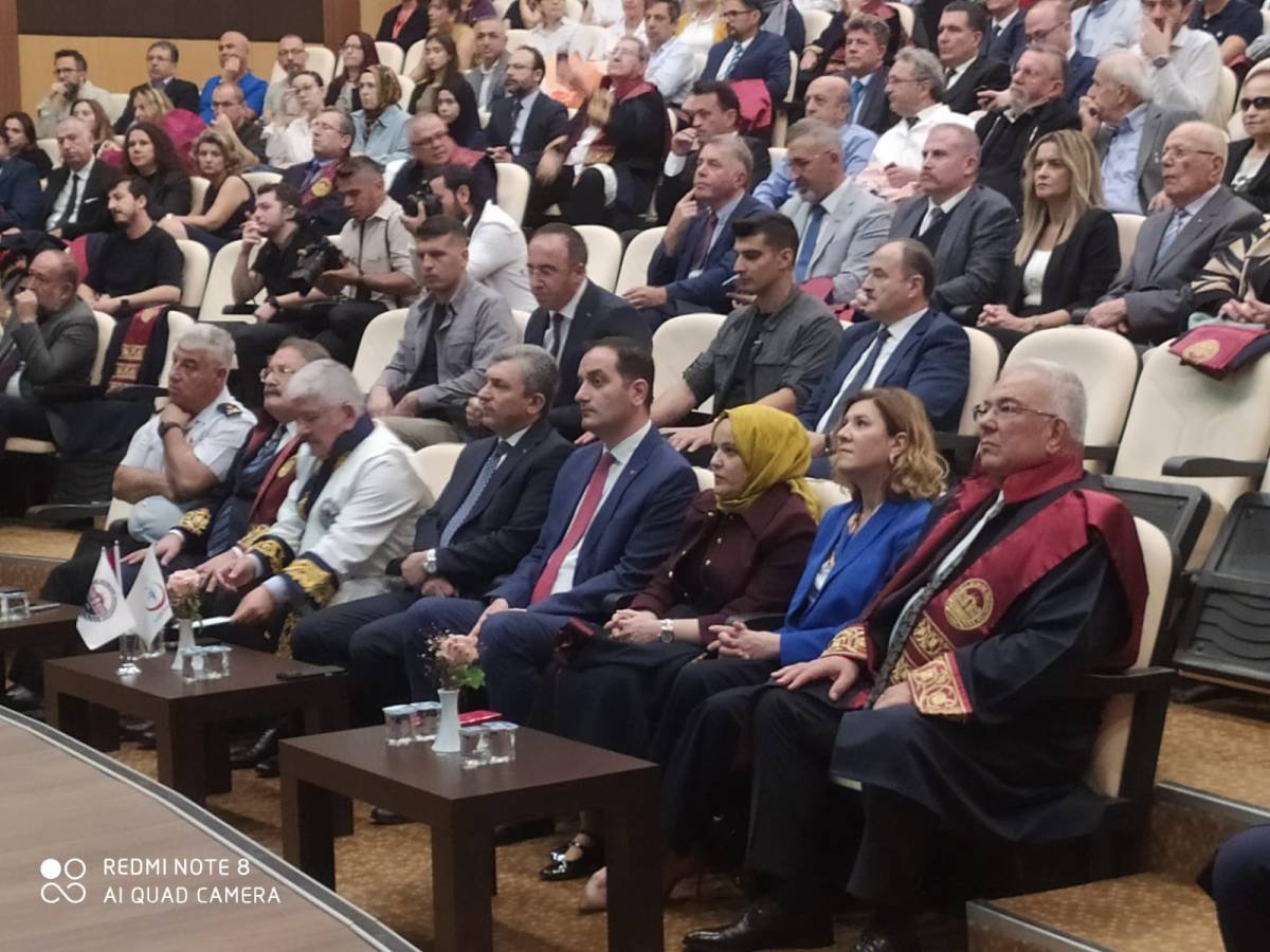 Antalya Eğitim ve Araştırma Hastanesi’nde 2025–2026 Akademik yılı açıldı