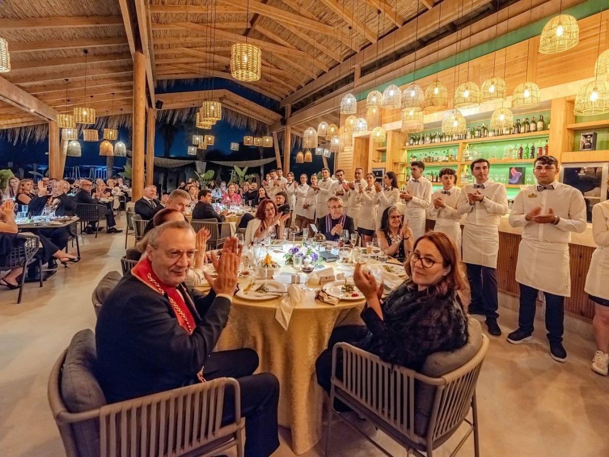 Sirene Belek Hotel’de geleneksel gala yemeği