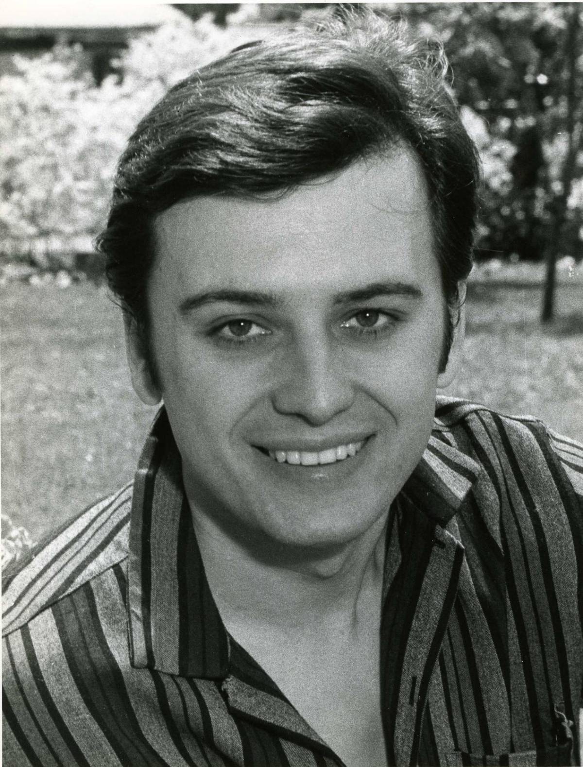 Yeşilçam efsanelerinden Engin Çağlar hayatını kaybetti!