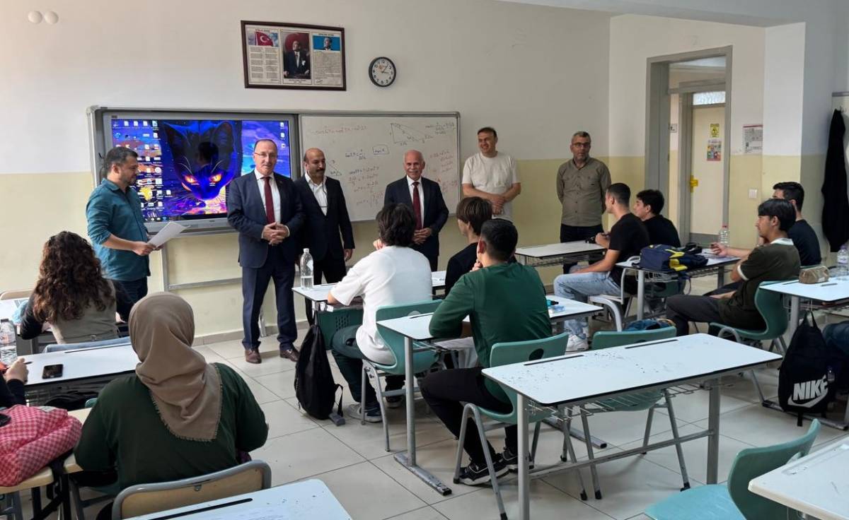 İl Milli Eğitim Müdürü Eriş’ten TOBB Fen Lisesi’ne ziyaret