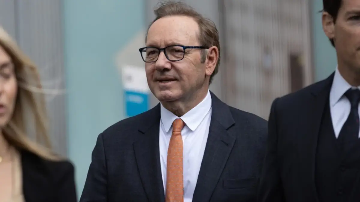 Kevin Spacey açıklamalarda bulundu!