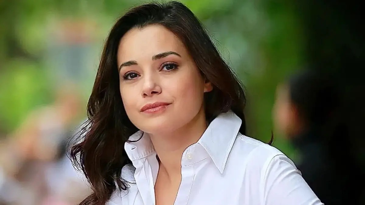 Özgü Namal ve çocukları kaza geçirdi!