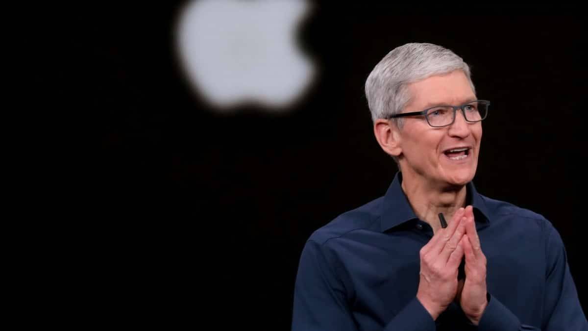Apple CEO’su görevi bırakıyor mu?