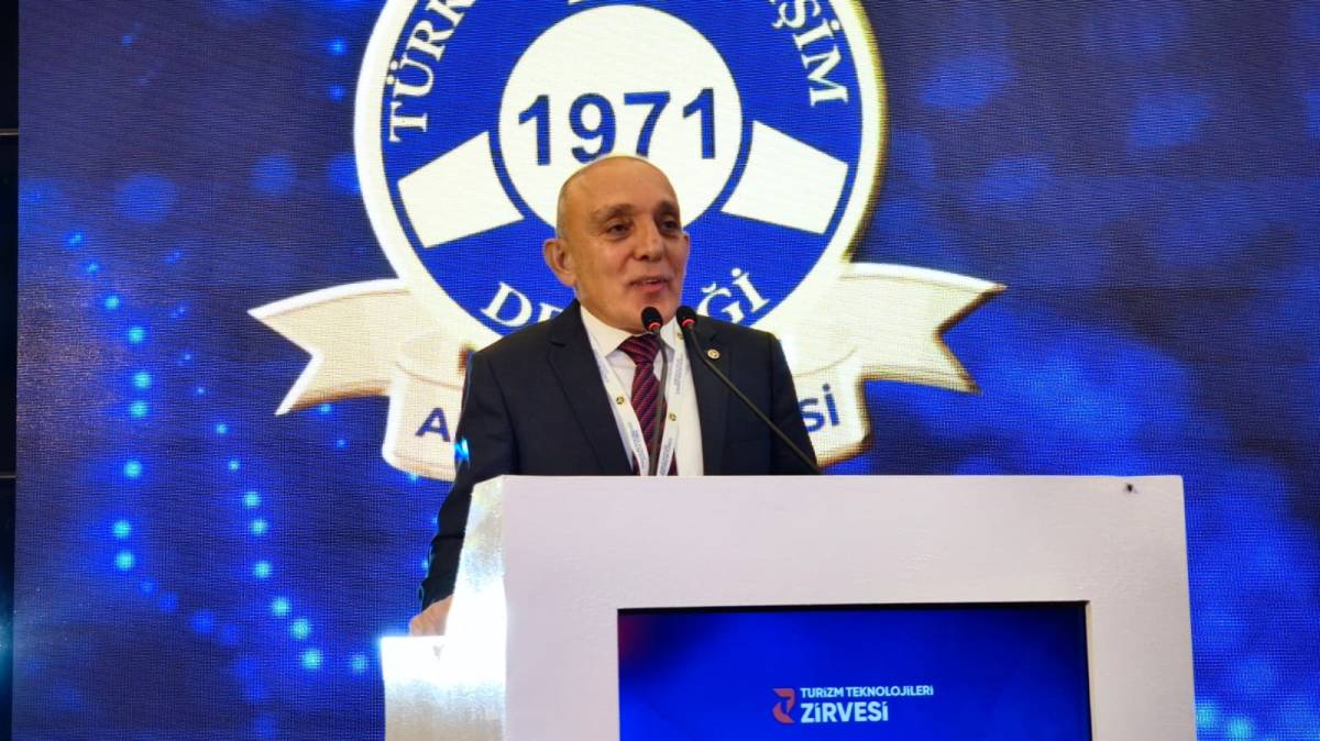 Teknoloji turizmi şekillendiriyor! Antalya’daki zirvede kritik mesajlar