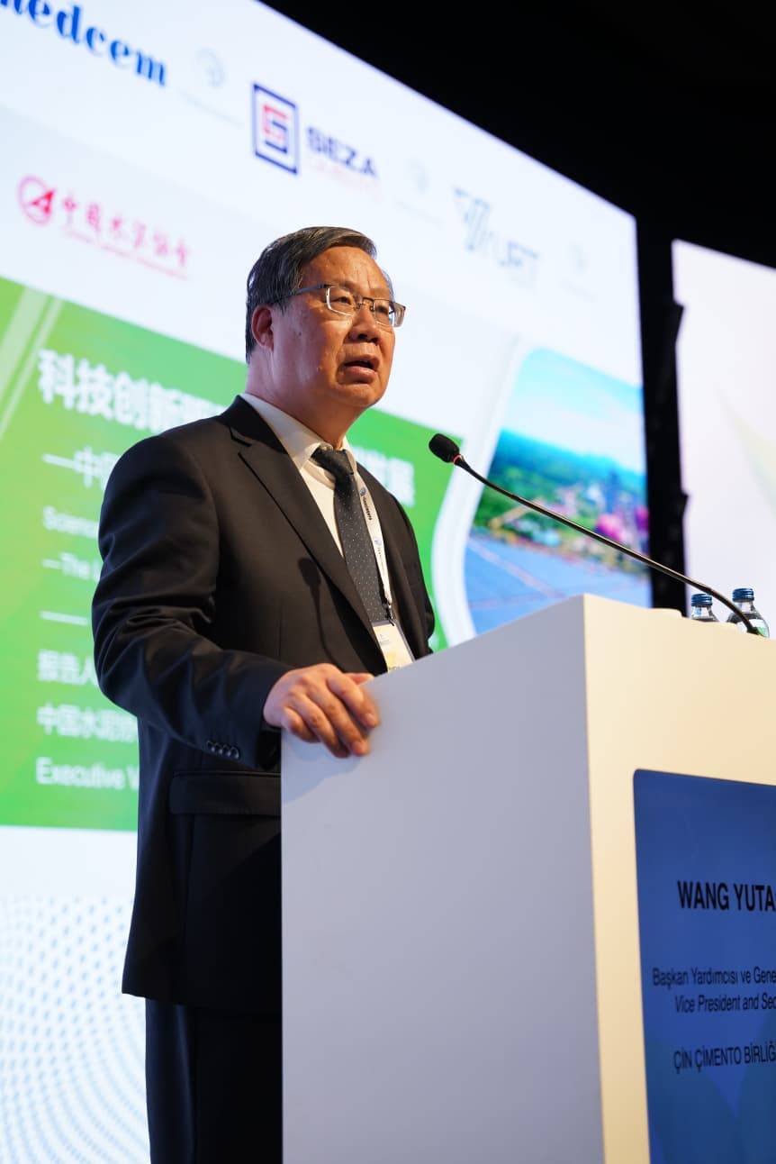 Çimento sektörünün geleceği Antalya’da konuşuldu!