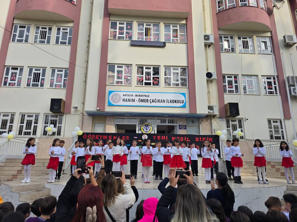 Hanım Ömer Çağıran İlkokulu’nda 24 Kasım Öğretmenler Günü coşkuyla kutlandı