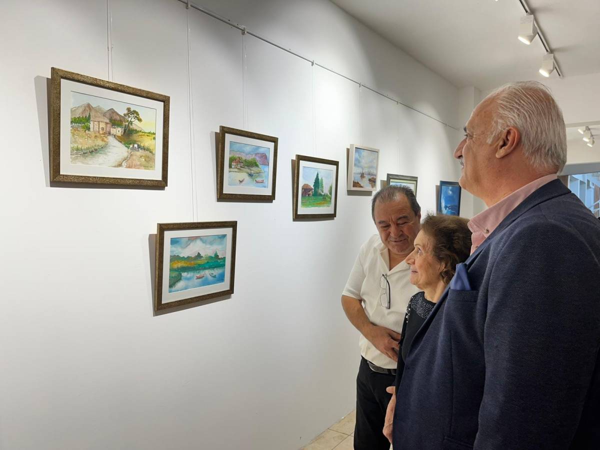 Antalya'da ressam Nadire Akarsu'nun kişisel resim sergisi açıldı