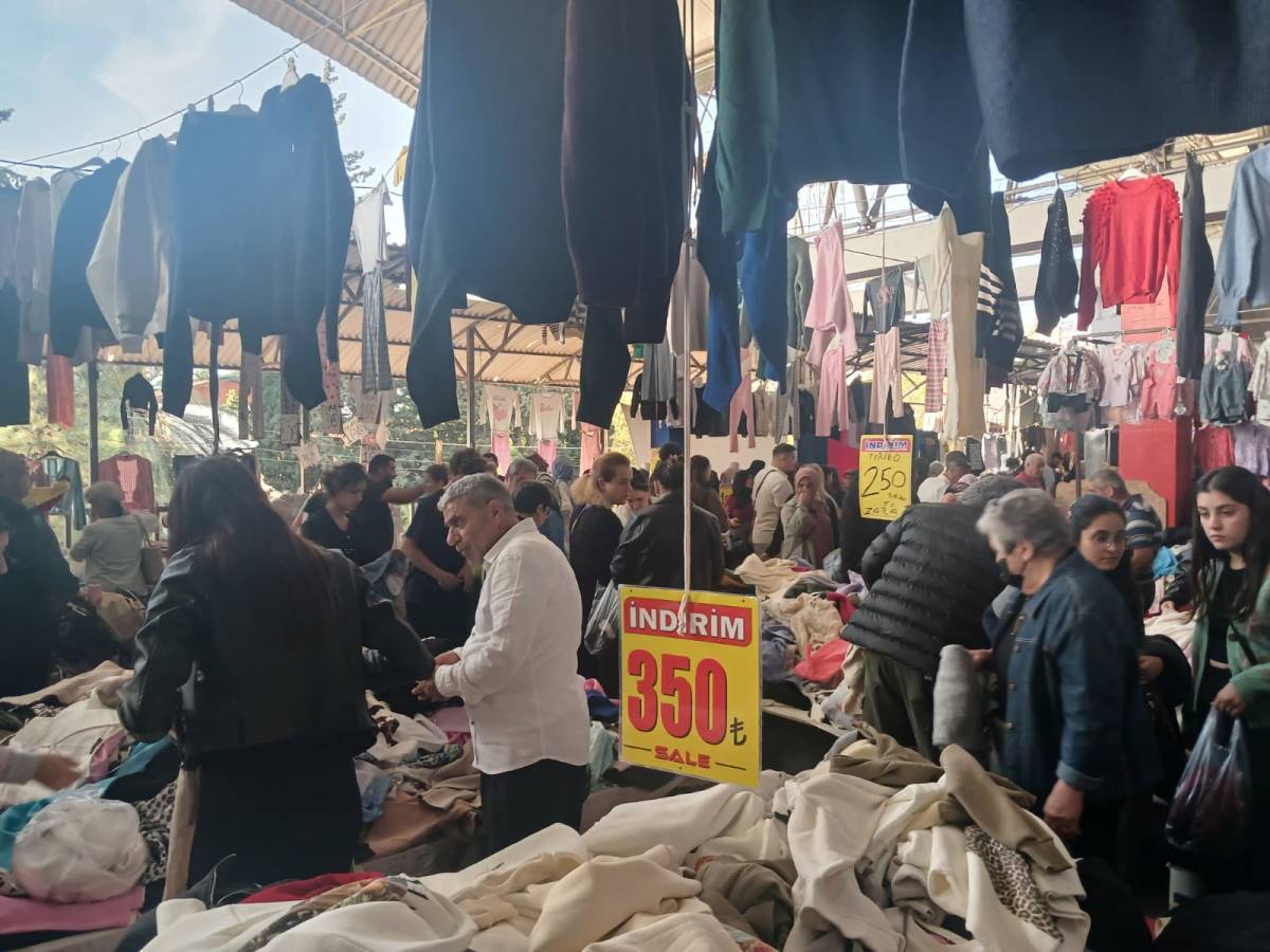 Kıyafette pazar alışverişi revaçta!