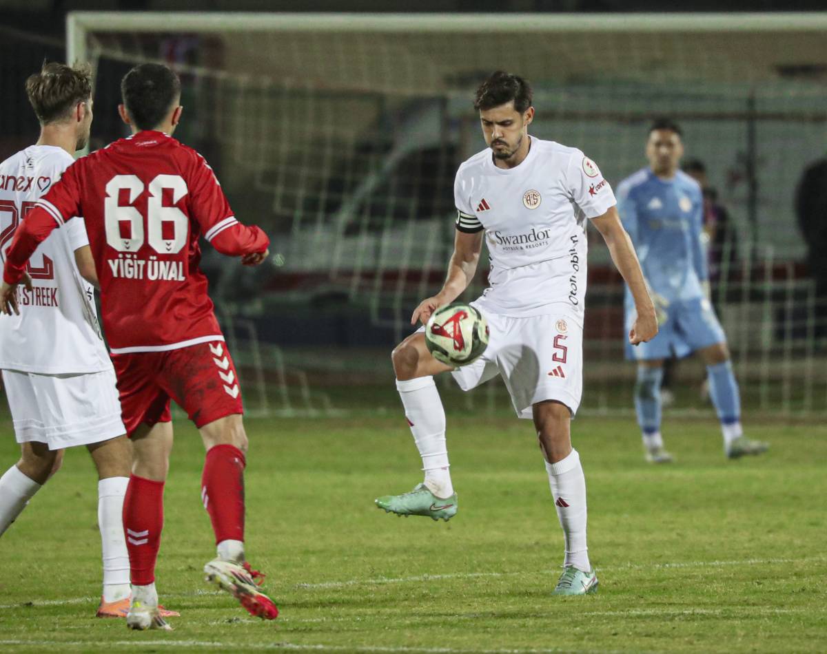 Antalyaspor ve Alanyaspor’un Ziraat Türkiye Kupası’ndaki rakipleri belli oldu