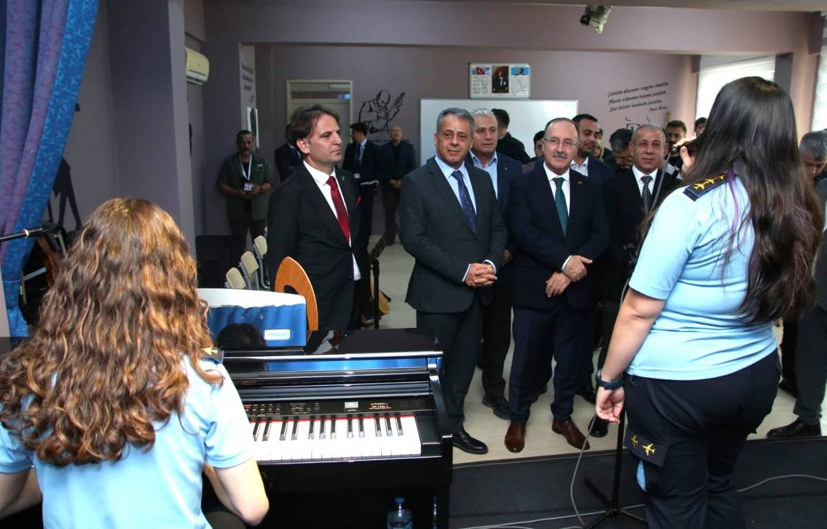 Aksu Uçak Bakım Teknolojisi Lisesi’ne yeni eğitim alanları kazandırıldı