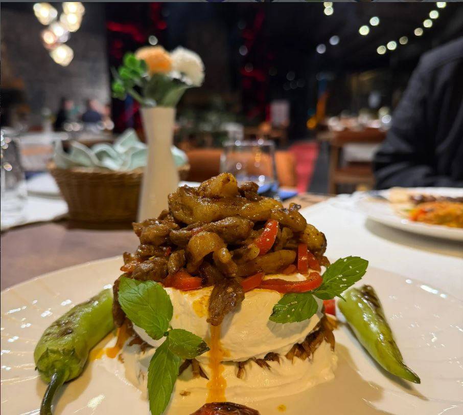 Hikmet Restoran’dan 2026’ya lezzetli merhaba! Yılbaşı özel menüsü açıklandı