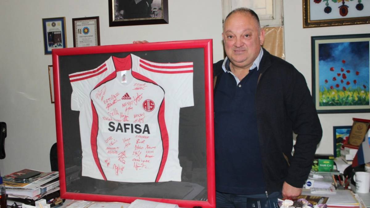 Antalyaspor’da 11 isimlik “İcra Listesi” şoku! CK Akdeniz bu isimleri neye göre belirledi?