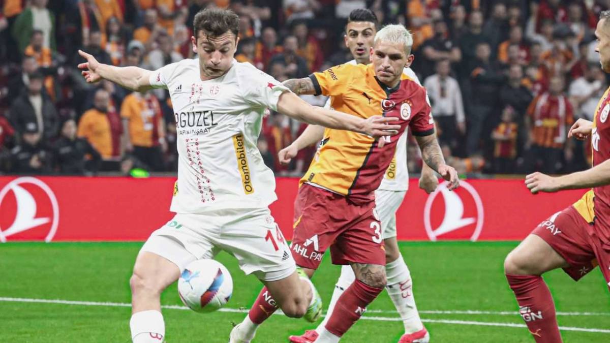 Antalyaspor, Galatasaray’ı ağırlıyor! Akdeniz’de zorlu randevu