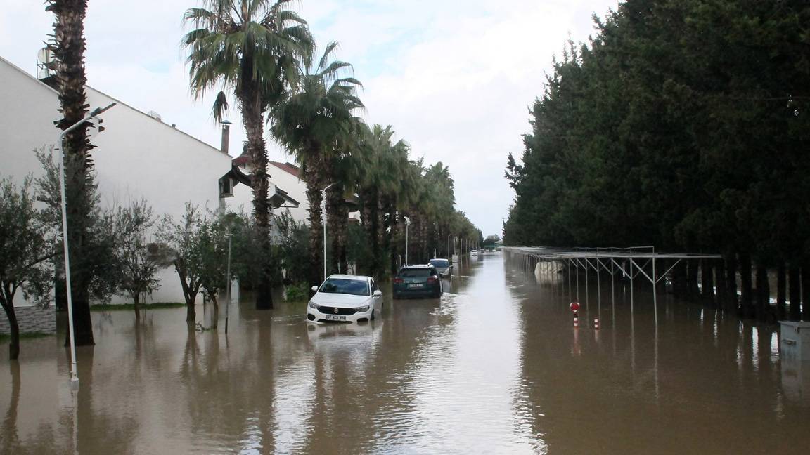 Antalya’nın altyapısı neden çöktü! Uzmanından çarpıcı gerçek