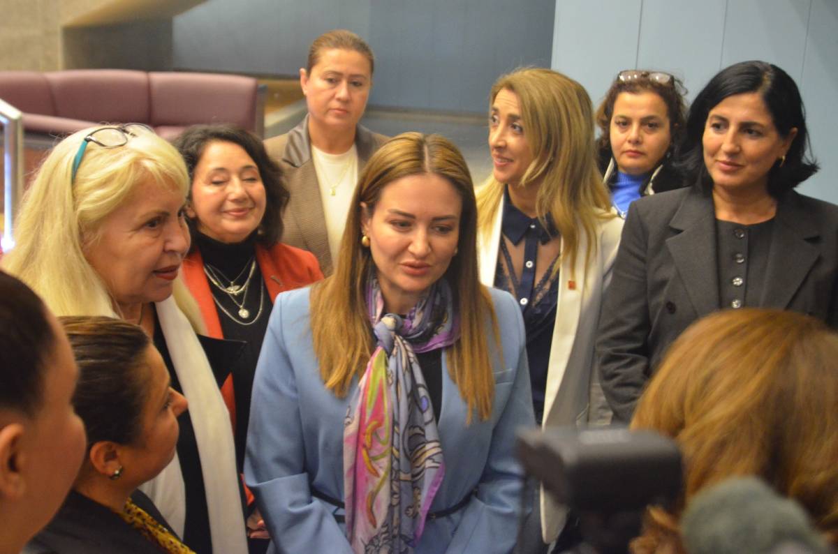 Kadın sosyal hayata katılmalı