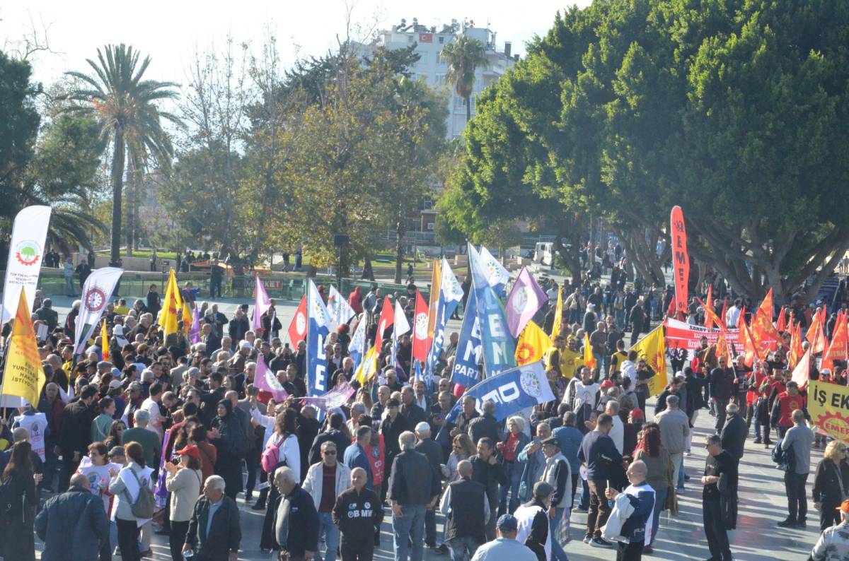 Antalya “Geçinemiyoruz” diye seslendi
