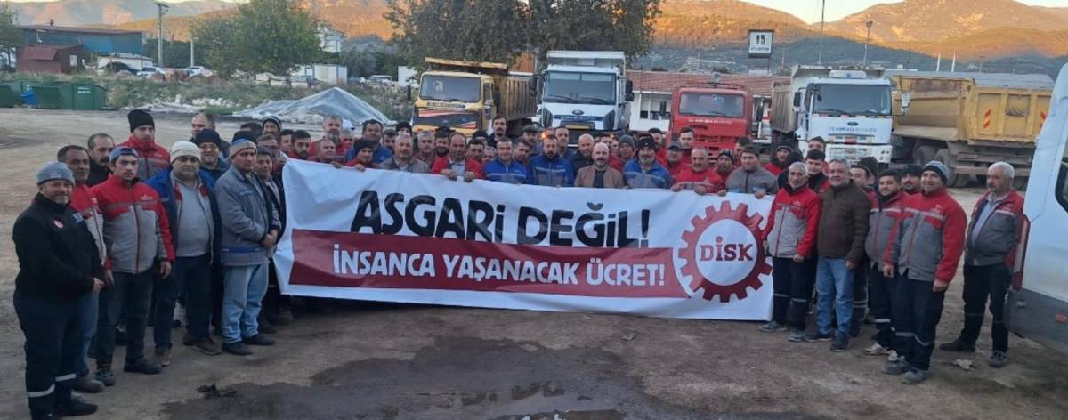 Kumluca’da asgari ücret için ses yükselttiler