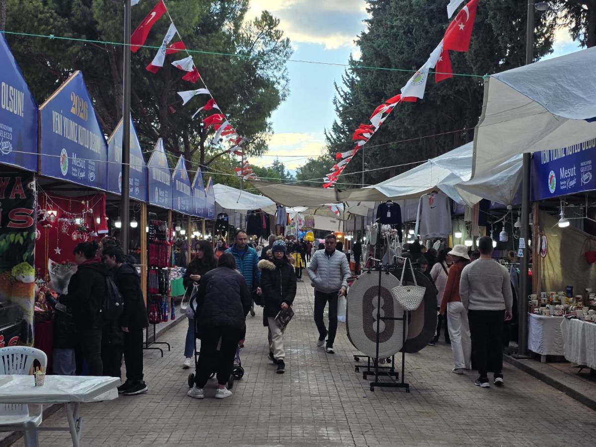 Dokumapark’ta yapay kar altında eğlence, bugün son gün!