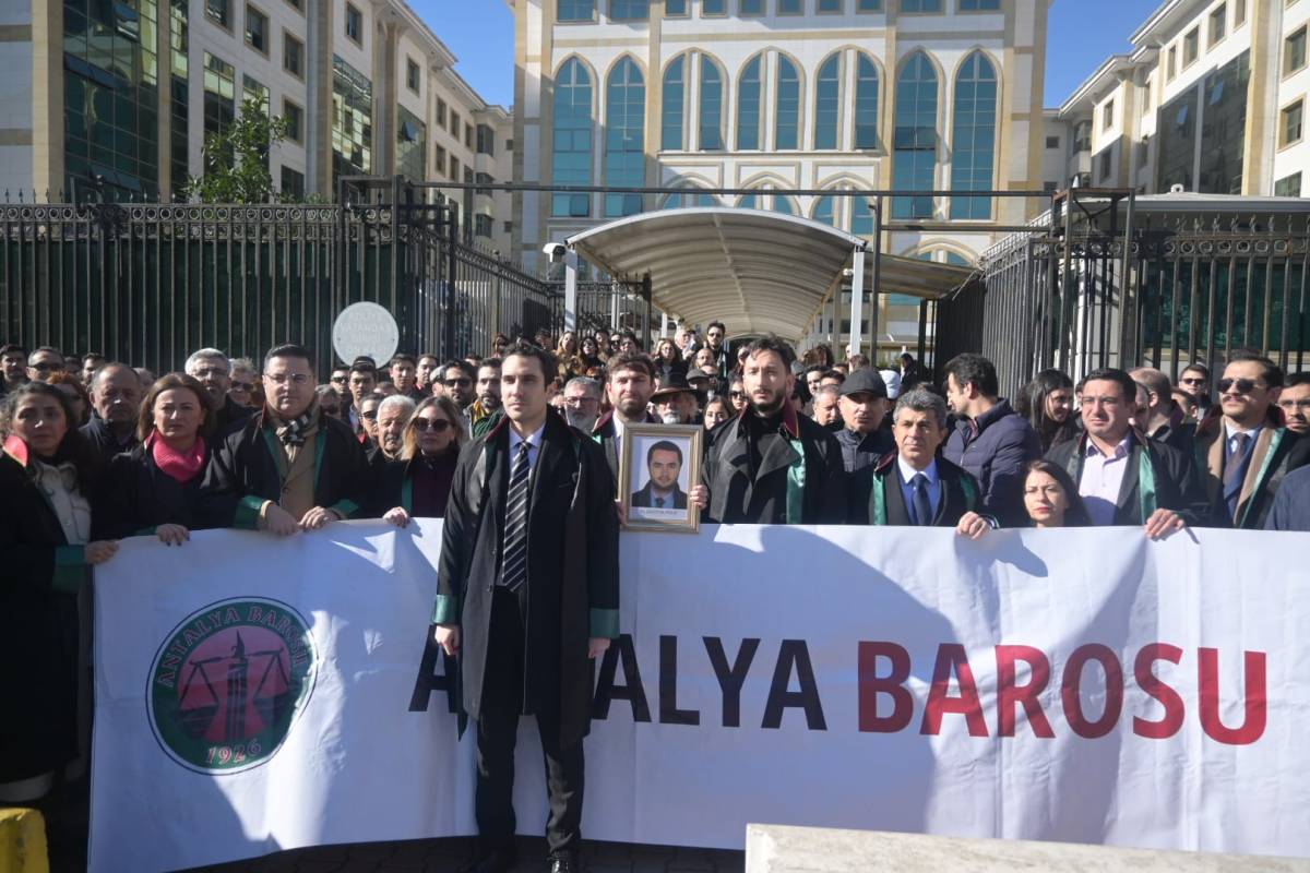 Antalya Baro Başkanı Ali Çağdaş Bozaner : “Savunma Olmadan Adalet Olmaz”