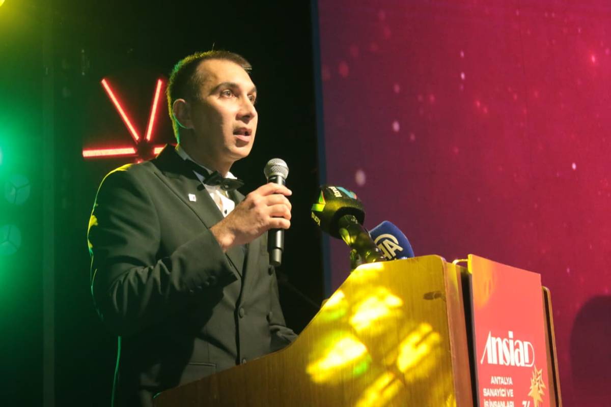 ANSİAD 36. yılını görkemli geceyle kutladı