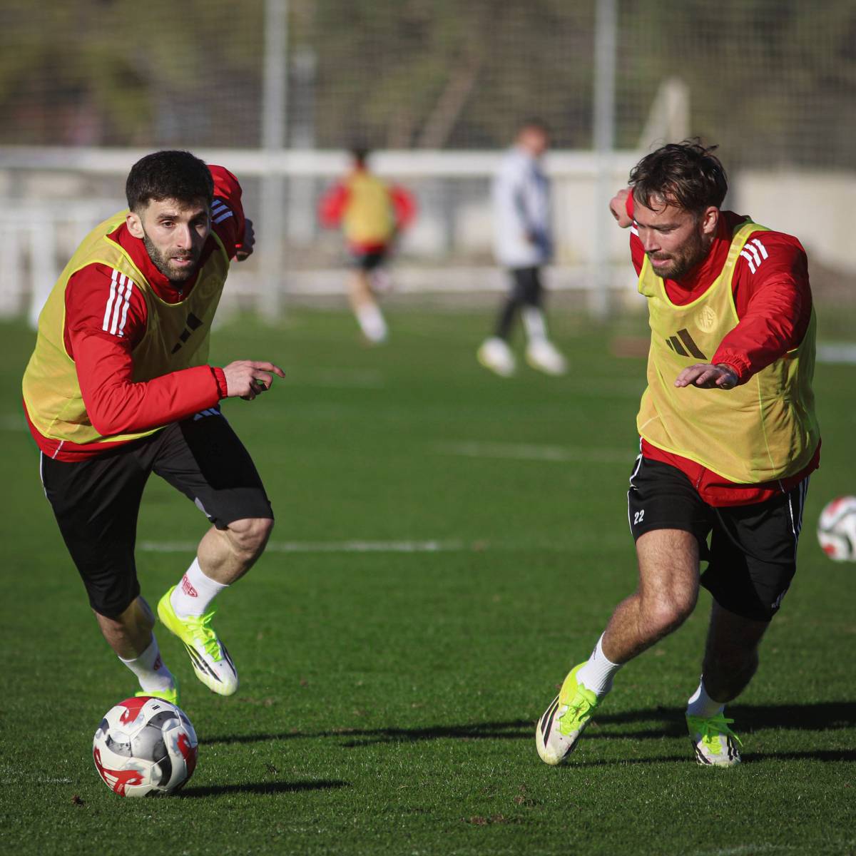 Antalyaspor Kayseri’de kritik sınavda! Hedef seriyi sürdürüp alt hattından uzaklaşmak