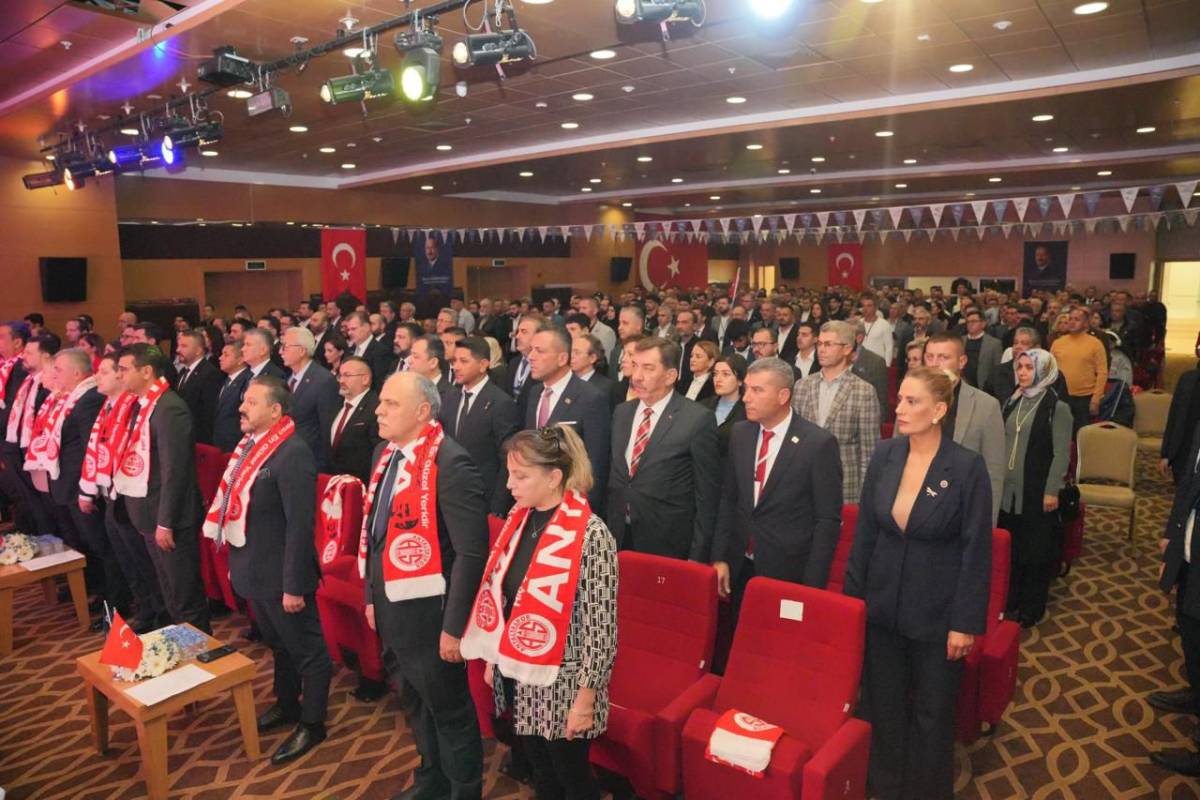 Anahtar Parti Antalya’da il kongresi gerçekleşti