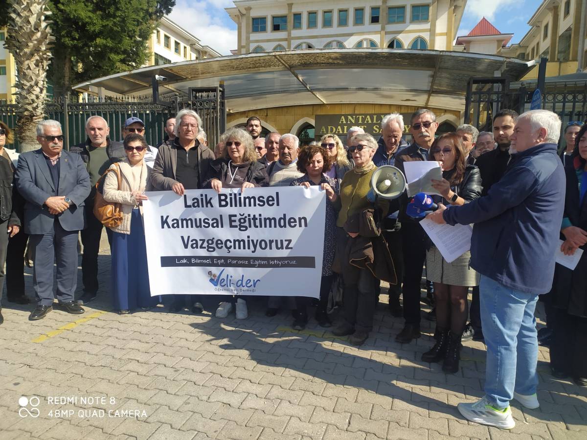 Laiklik tartışması büyüyor! Antalya’da genelgeye suç duyurusu