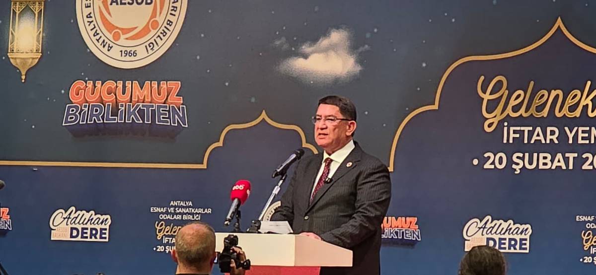 Siyaset ve iş dünyası AESOB iftar yemeğinde buluştu