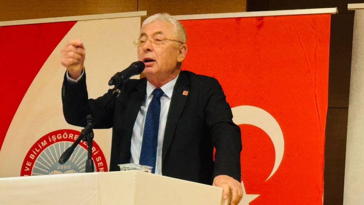 Eğitim-İş Antalya’da Sadık Acar yeniden başkan seçildi