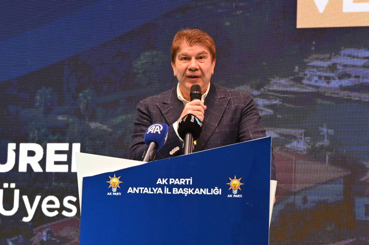 AK Parti Antalya, vefa iftarında buluştu