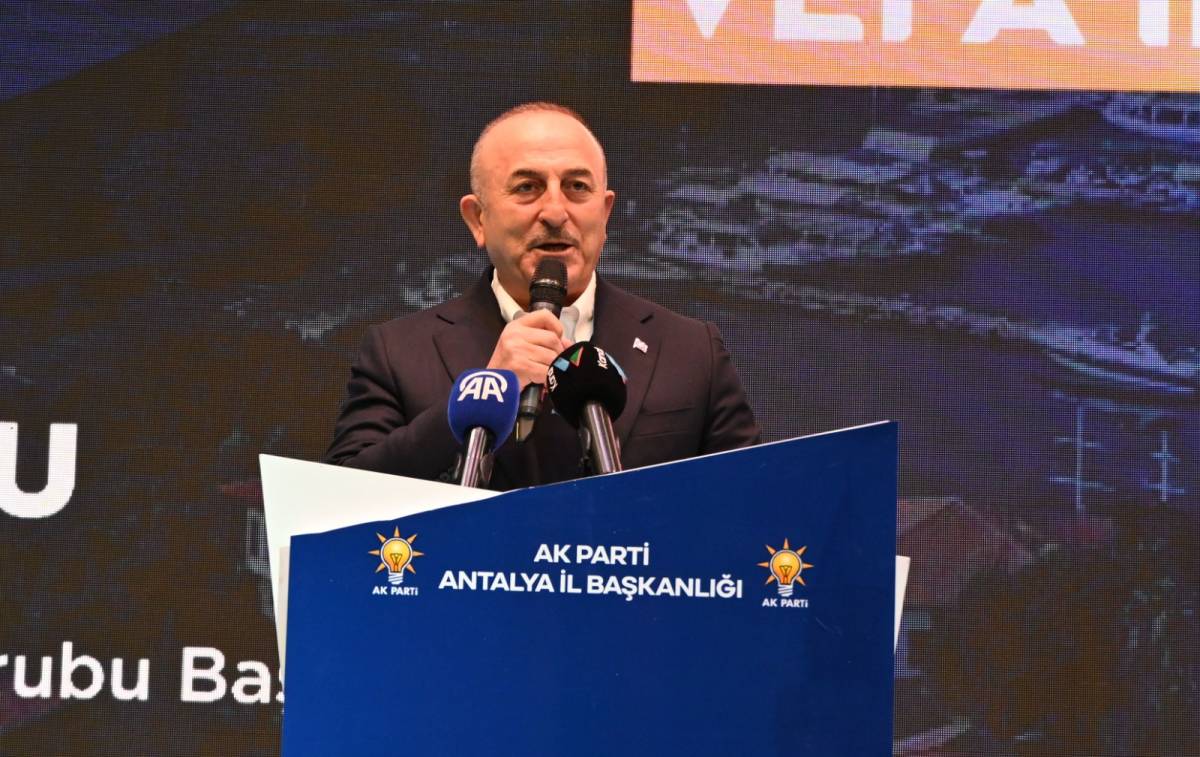 AK Parti Antalya, vefa iftarında buluştu