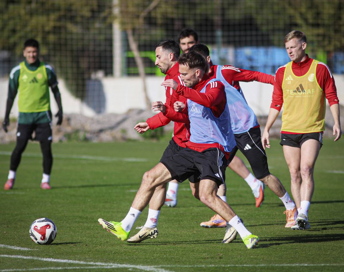 Antalyaspor, namağlup Fenerbahçe’yi ağırlıyor! Maçın muhtemel 11’leri