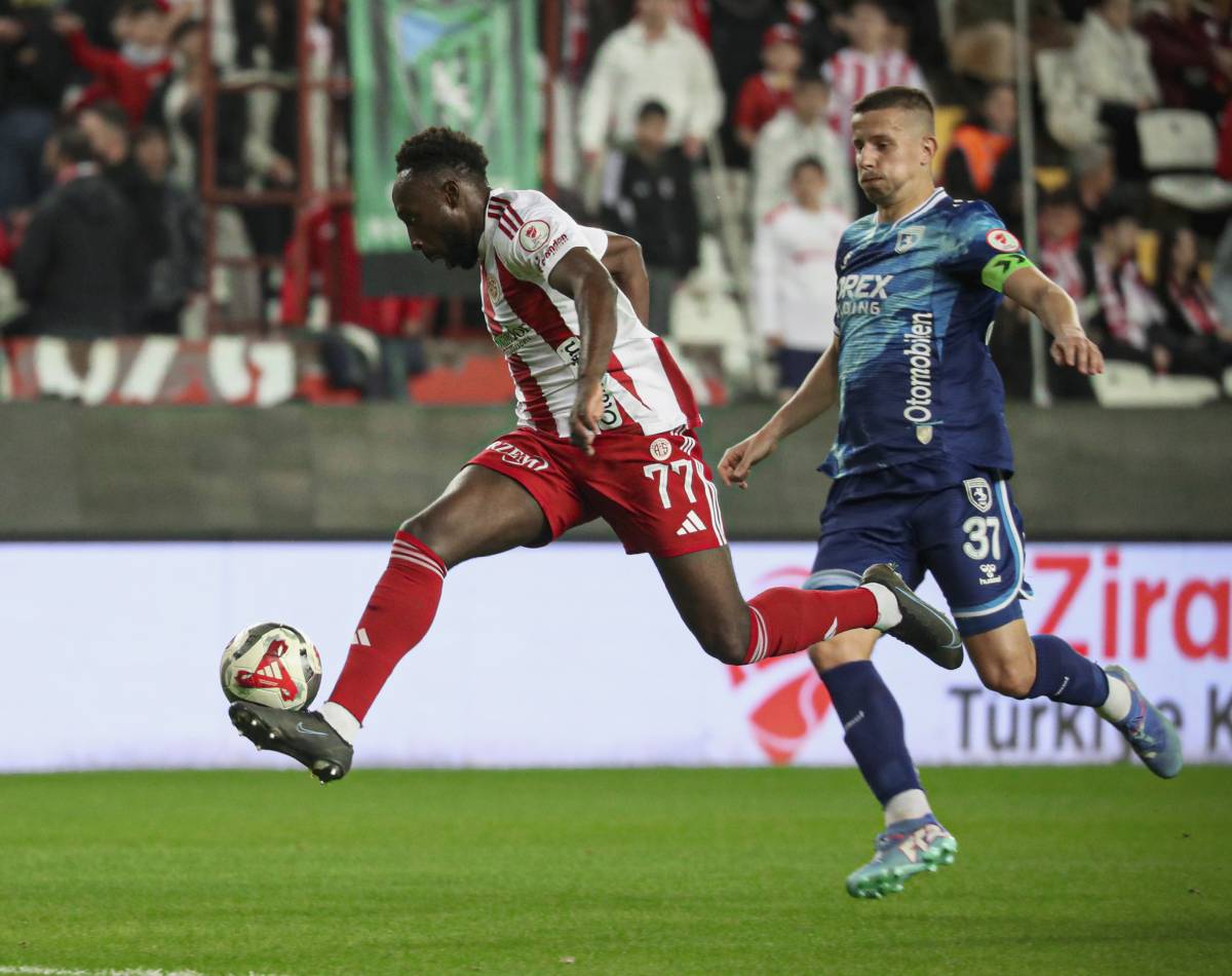 Antalyaspor evinde Samsunspor’a 0-2 mağlup oldu