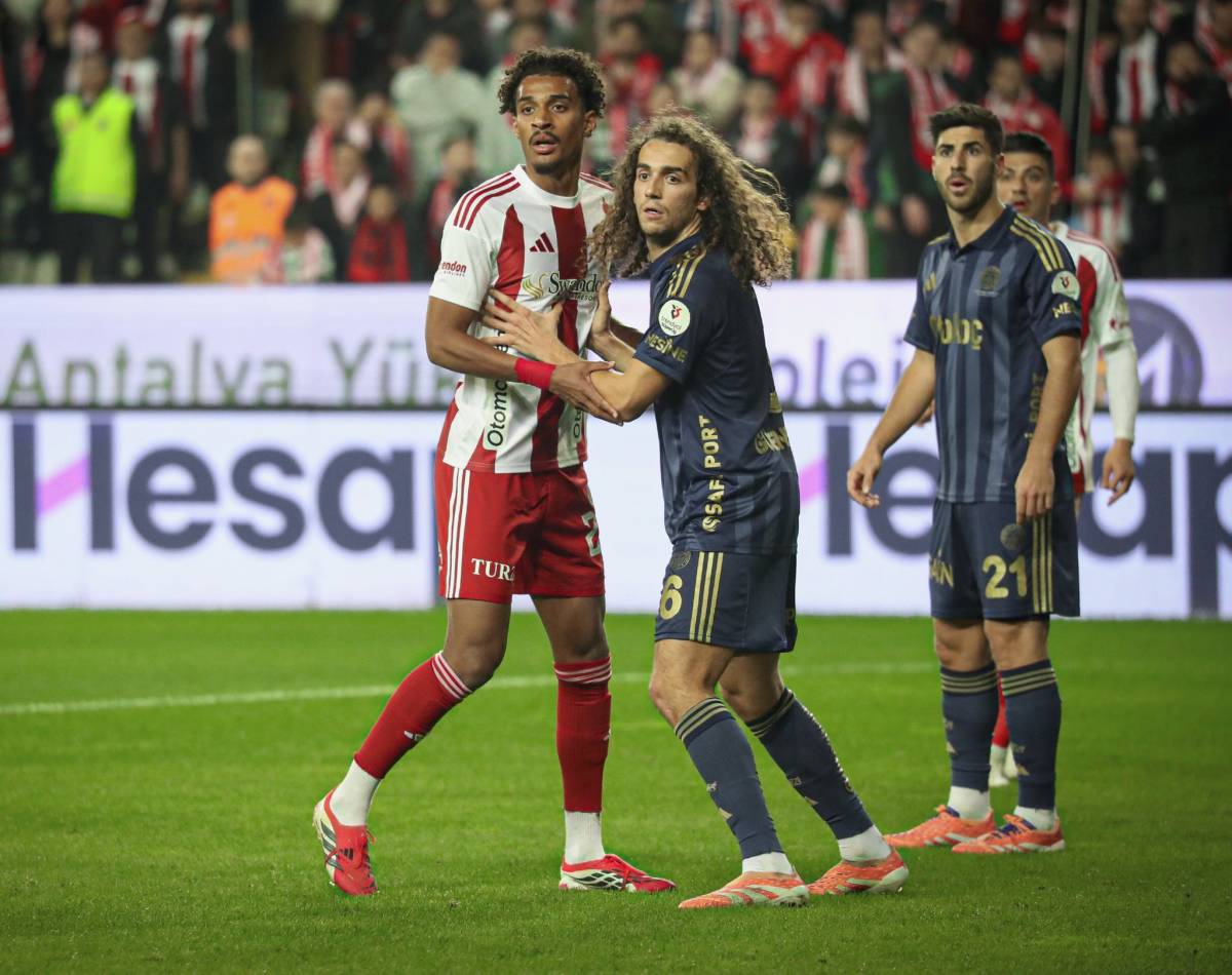 Antalyaspor büyük fırsat kaçırdı! 2-0’dan Fenerbahçe 2-2’yi yakaladı