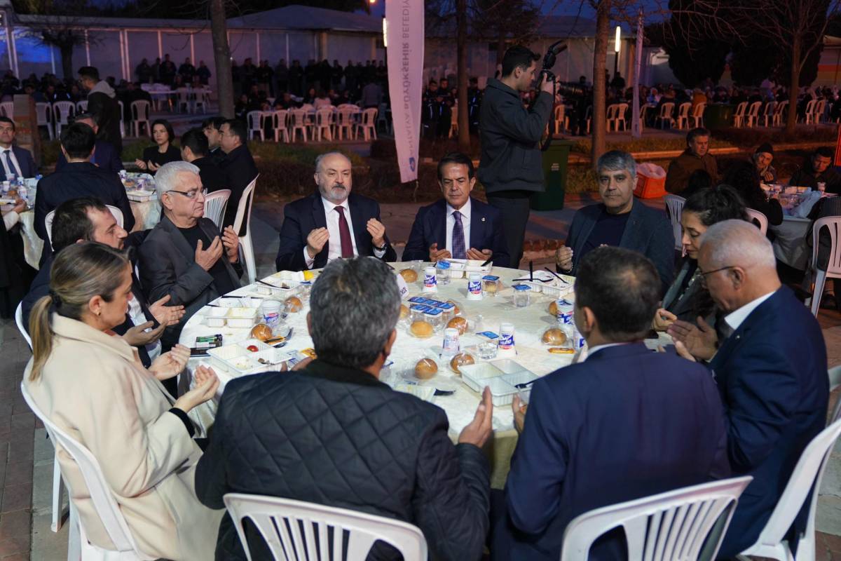 Fotoğraf tartışması büyüdü! HSK inceleme başlattı