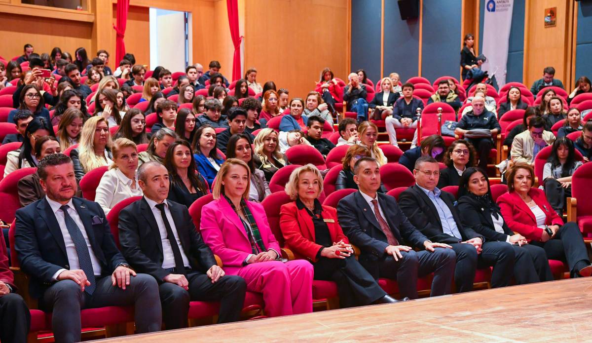 Antalya’da kadın girişimciler zirvede buluştu