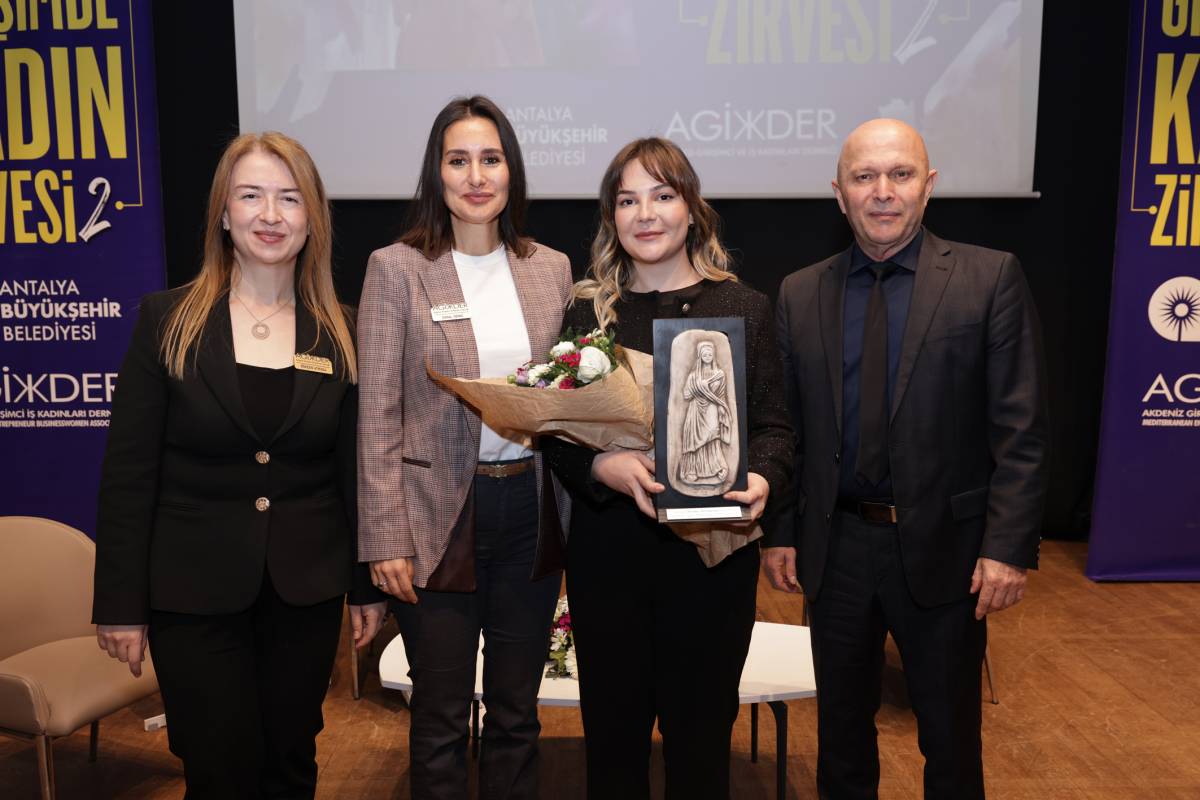 Antalya’da kadın girişimciler zirvede buluştu