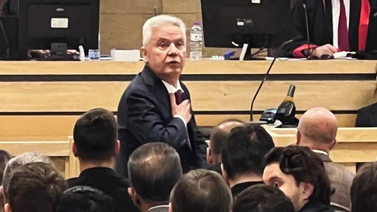 Böcek: “Belediyenin malını kimseye peşkeş çekmedim”