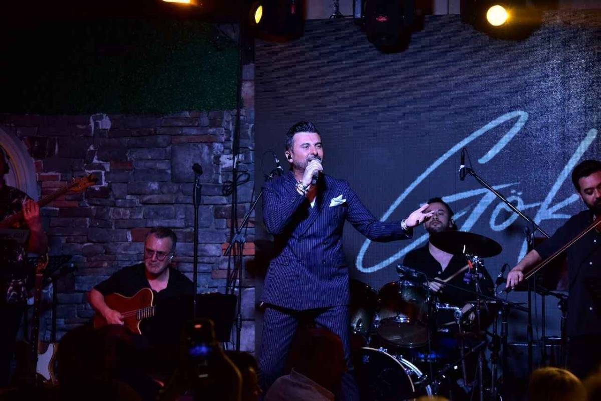 Derya Bedavacı, Özcan Deniz ve Gökhan Tepe aynı sahnede!