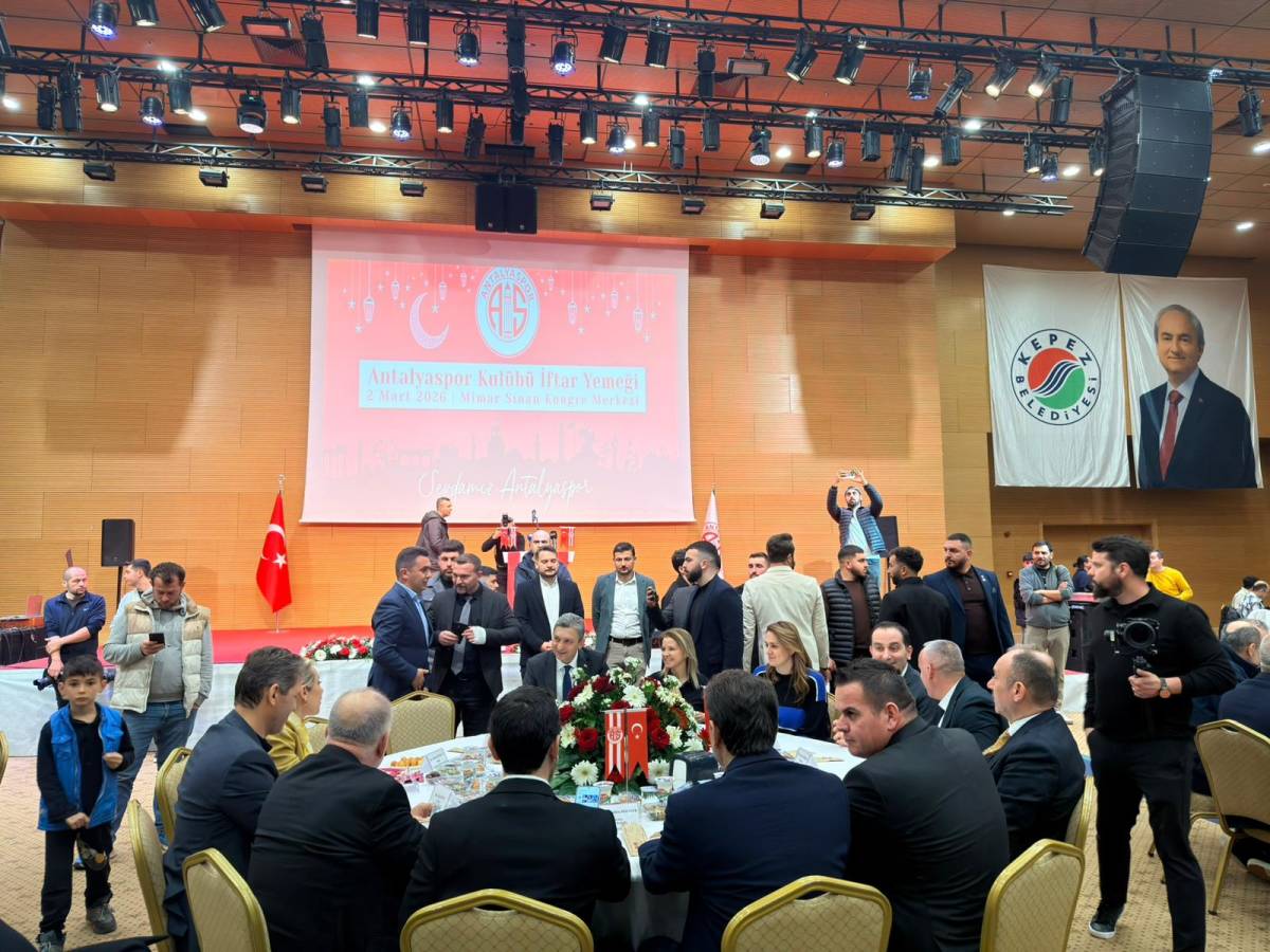 Antalyaspor’dan “Birlik Gecesi”! Şehrin önde gelenleri aynı sofrada buluştu
