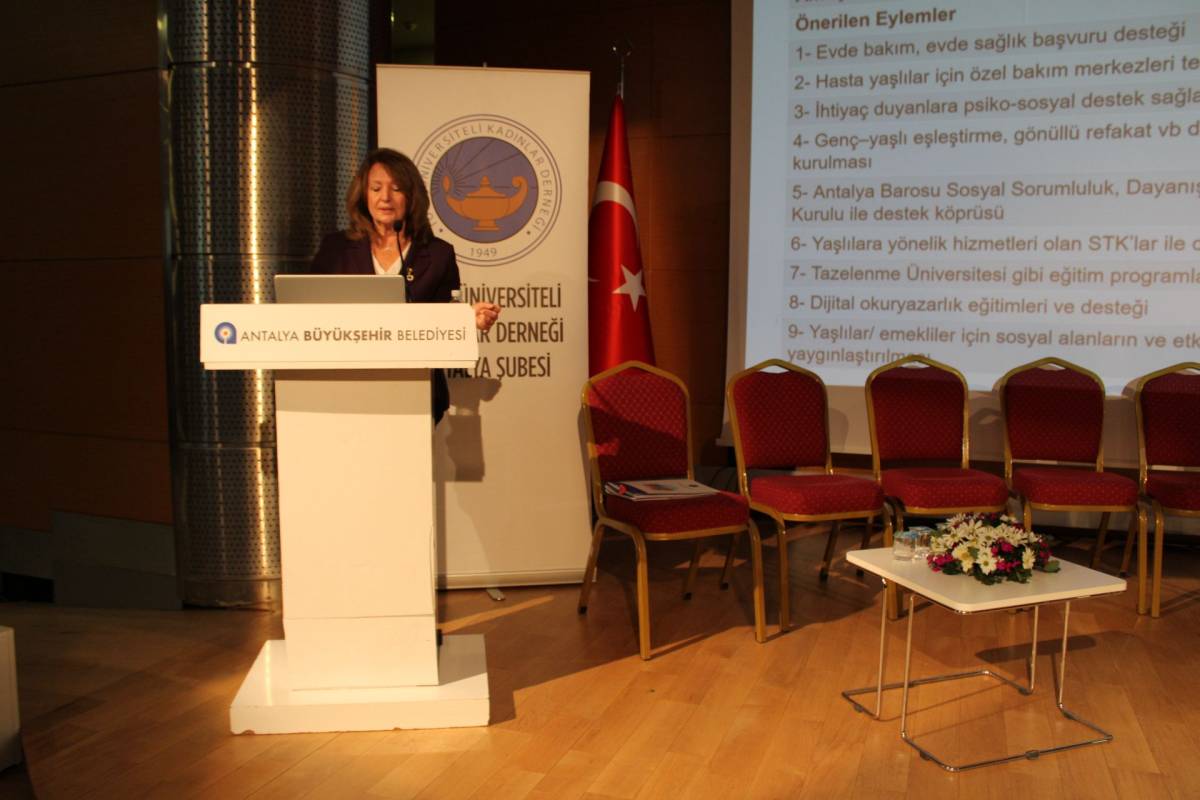 Kadın muhtarlar yerelde eşitlik için bir araya geldi