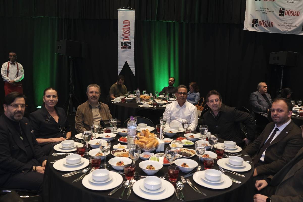 DÖSİAD iş dünyasını iftarda buluşturdu