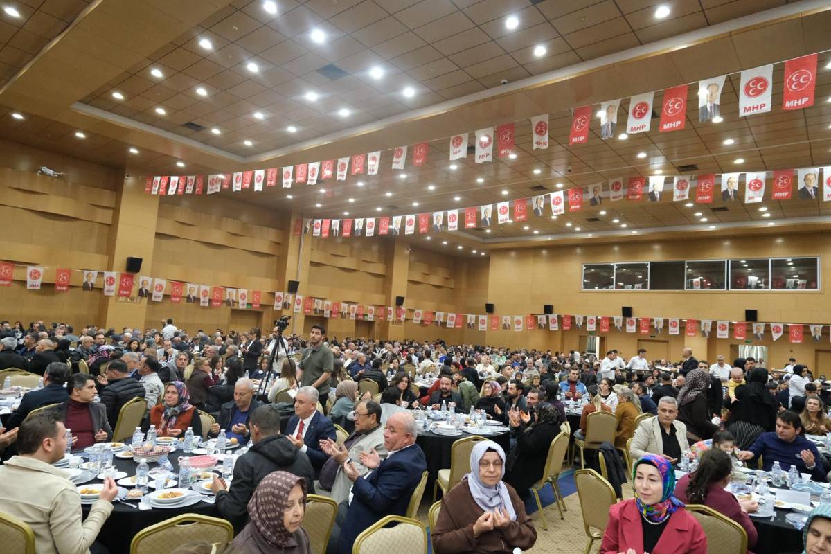 MHP Kepez İlçe Teşkilatı’ndan iftar programı